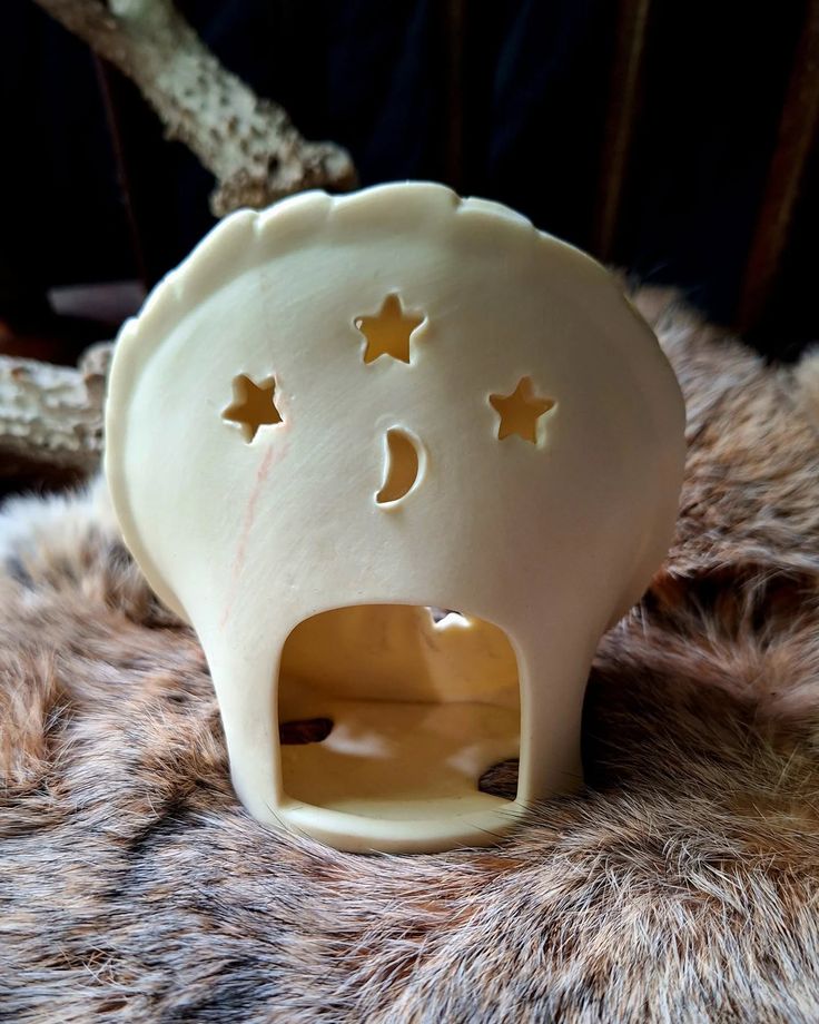 Vintage "Peace on Earth" Seraphim Christmas Tea Light Holder