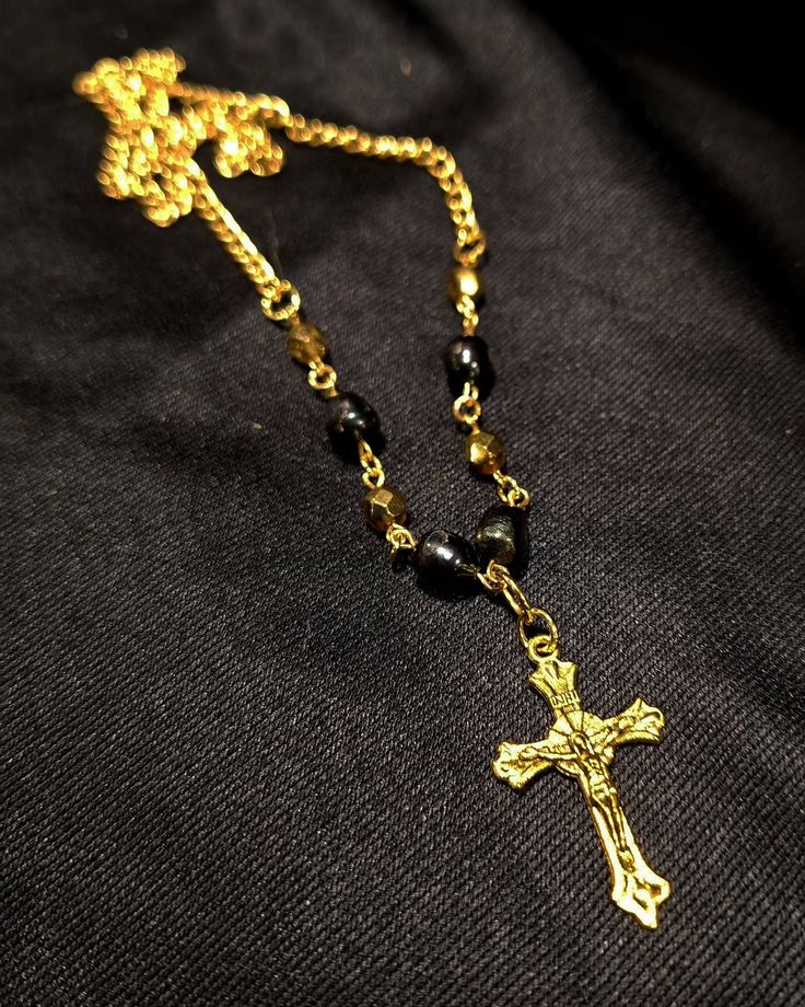 Delores Necklace