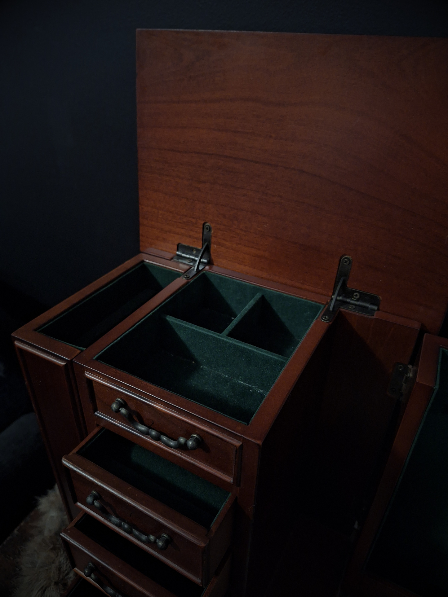 Vintage Vertical Jewelry Box
