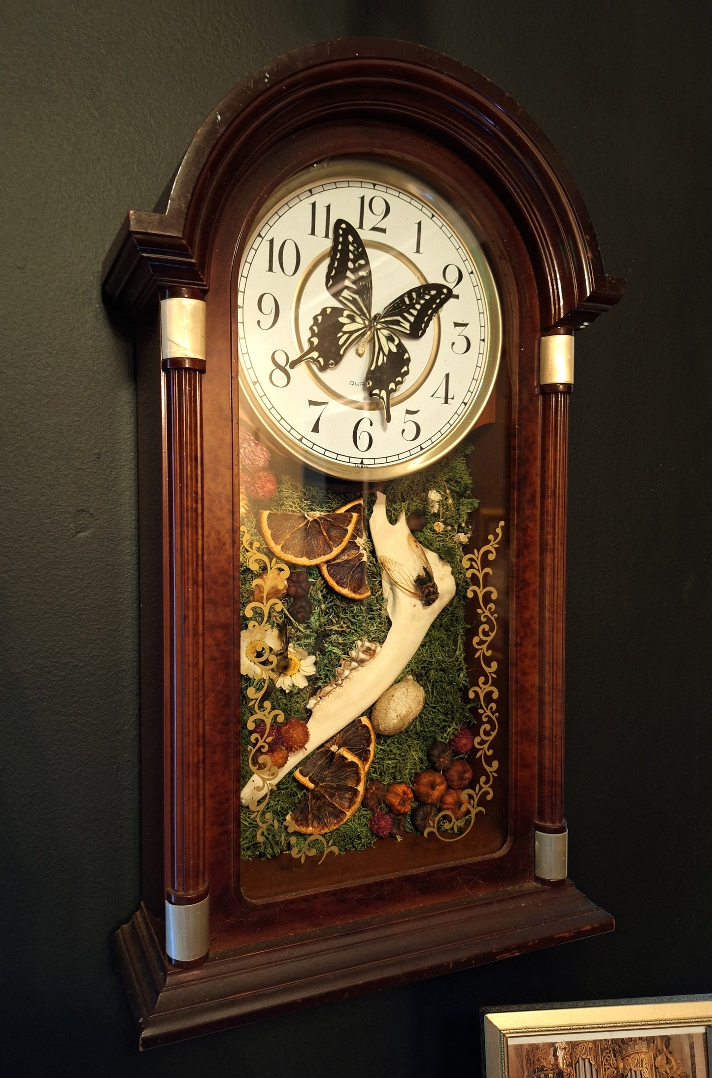Lucian Oddities Clock