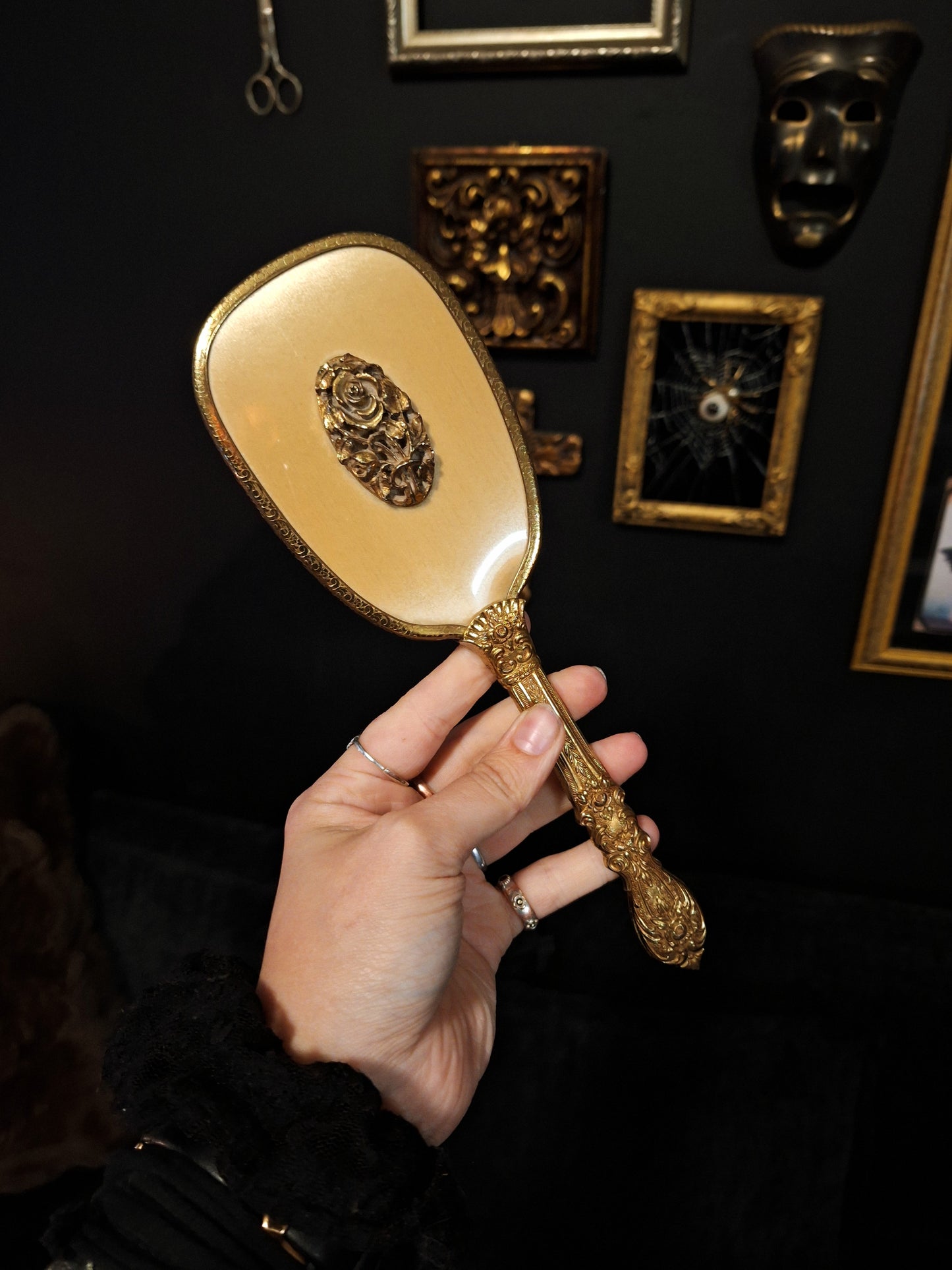 Vintage Gold Vanity Brush