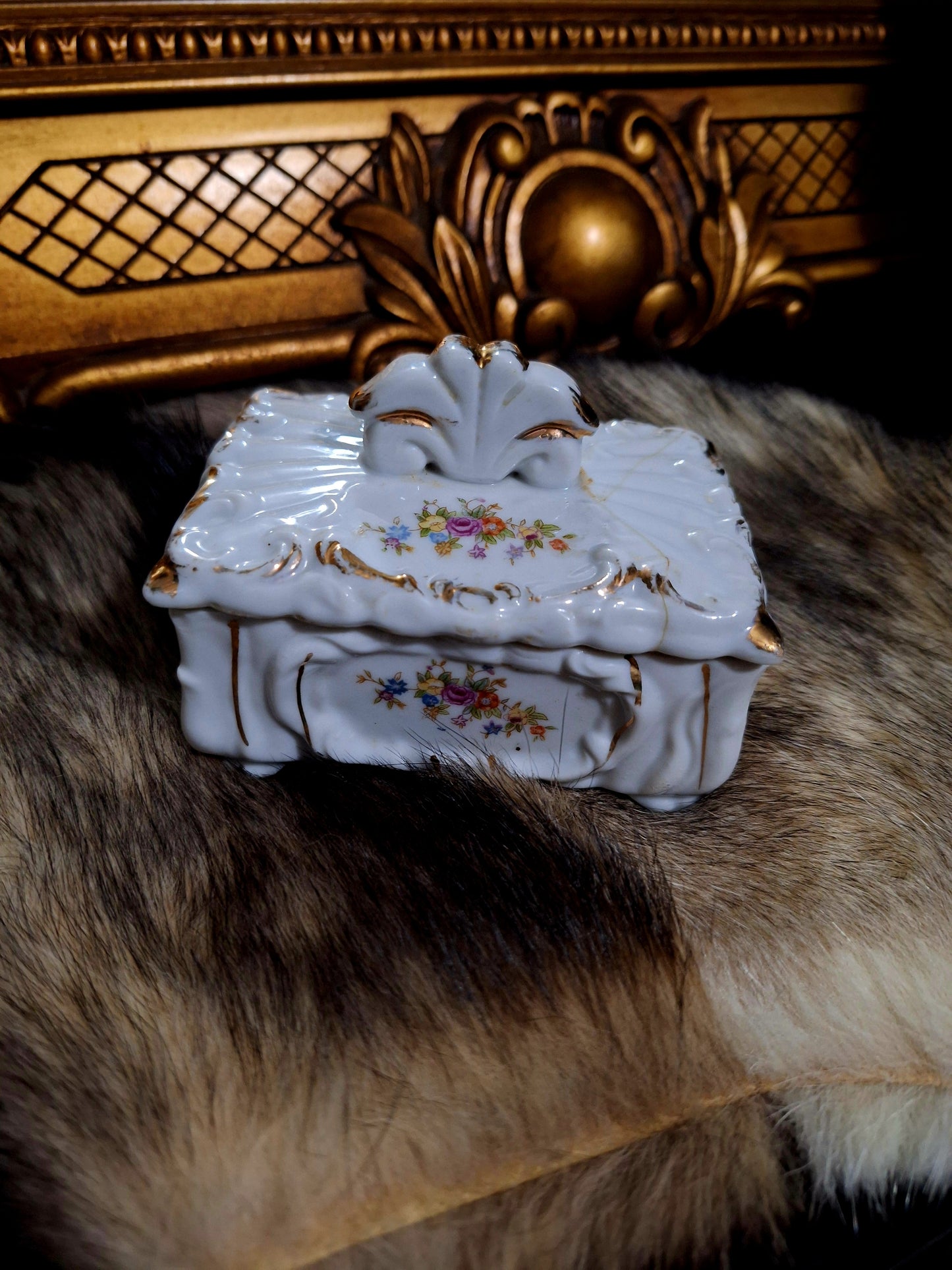 Vintage Porcelain Trinket Box